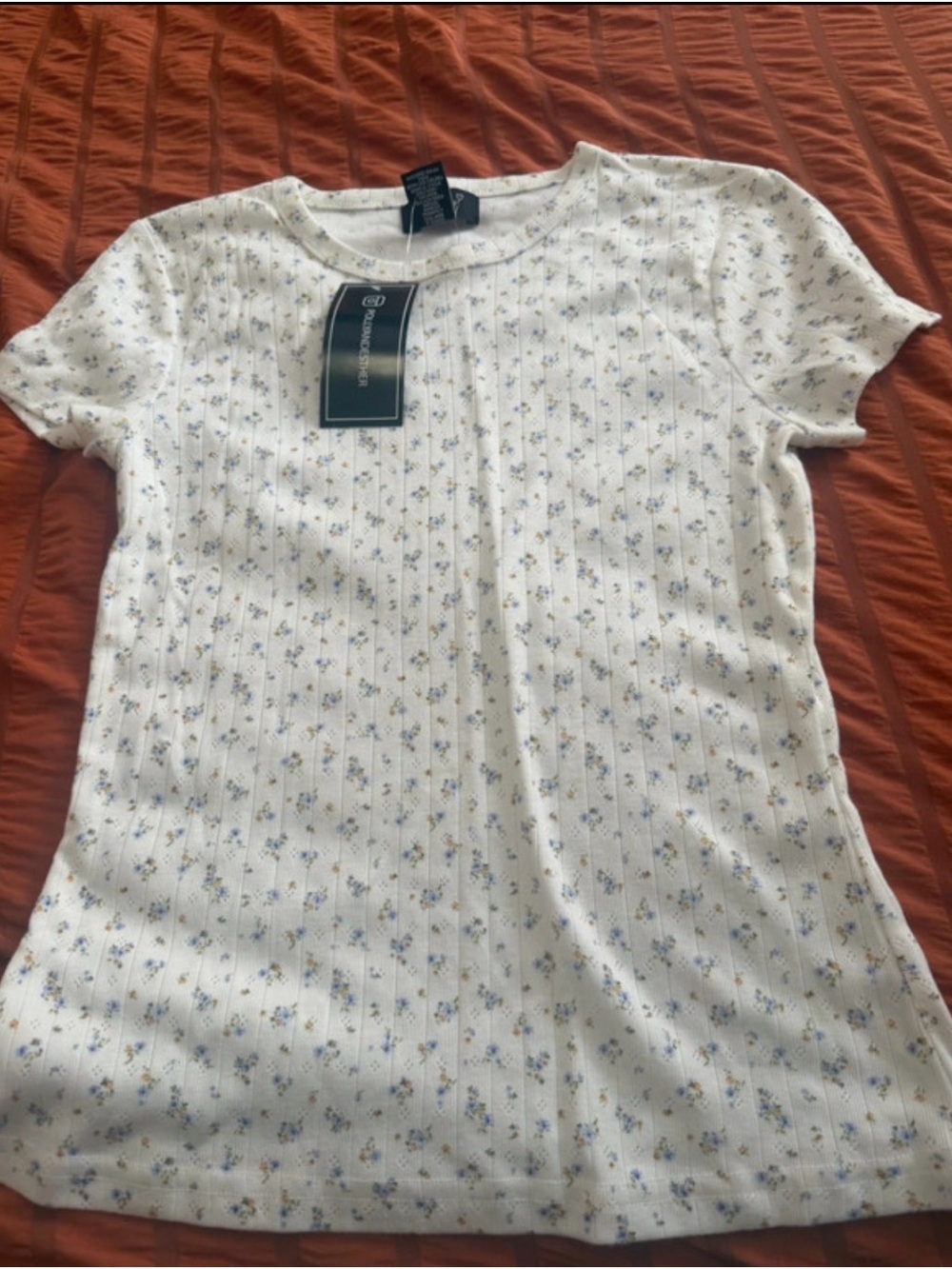 White Ribbed Short-Sleeve Tee with Blue Floral Print - Unbranded